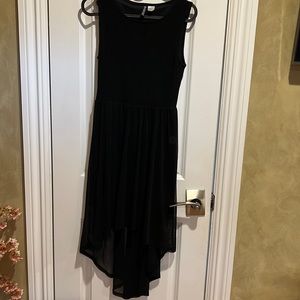 dress， black， size 4